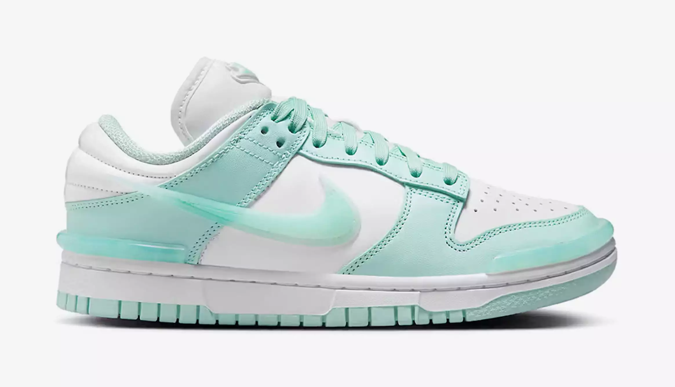 Dunk Low Twist Jade Ice Womens Lifestyle Shoes (Jade Ice/White)