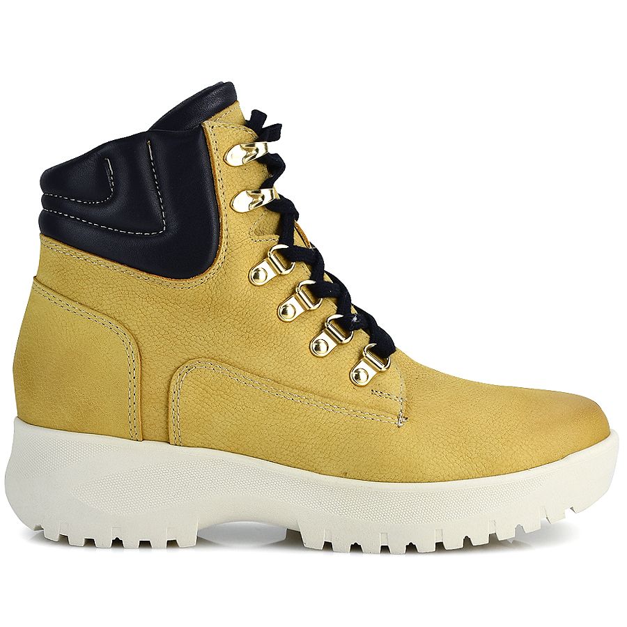 PITILLOS Mustard Hiking Boot