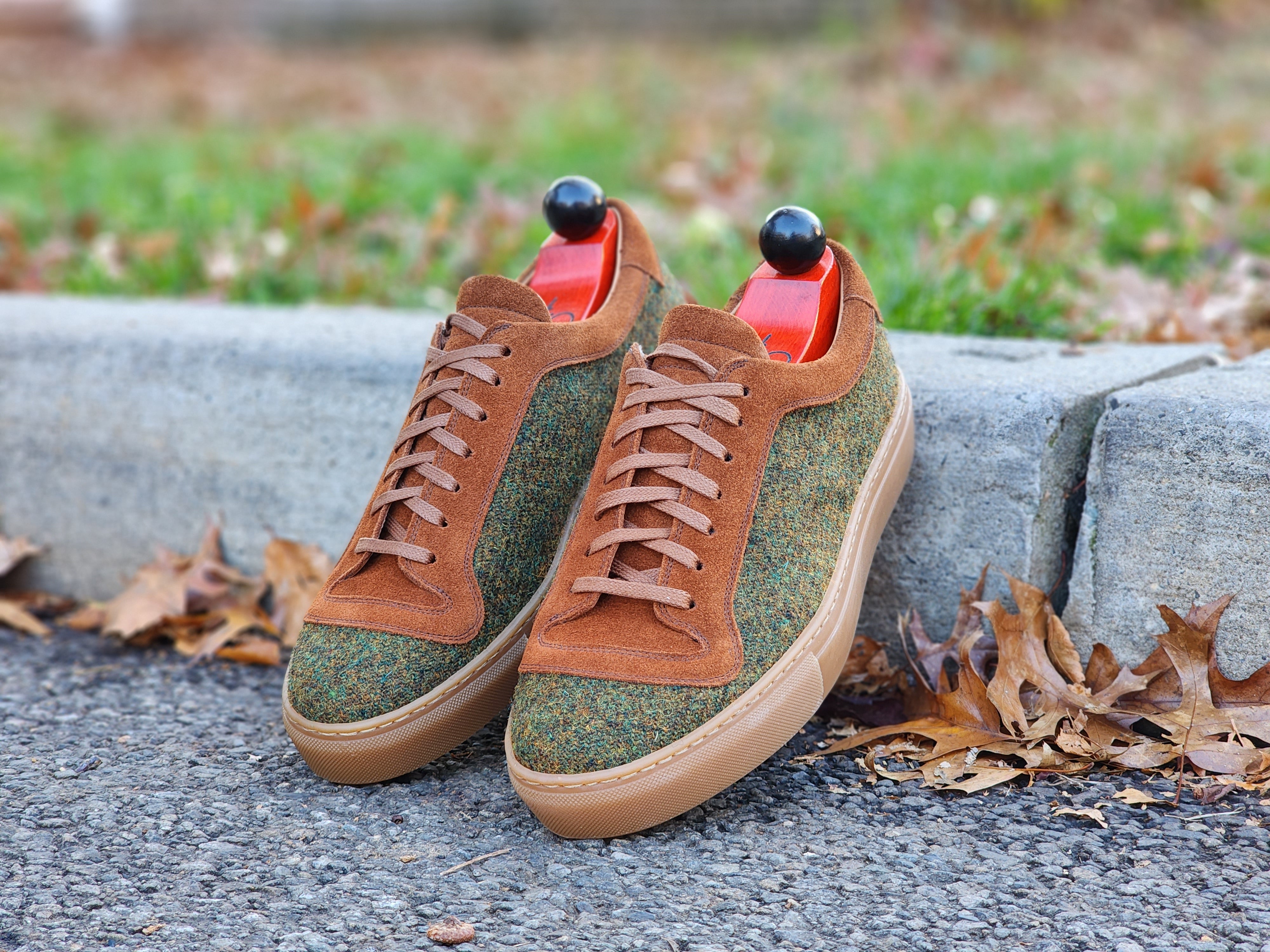 Woodinville - Forest Green Medley Tweed / Cumin Suede