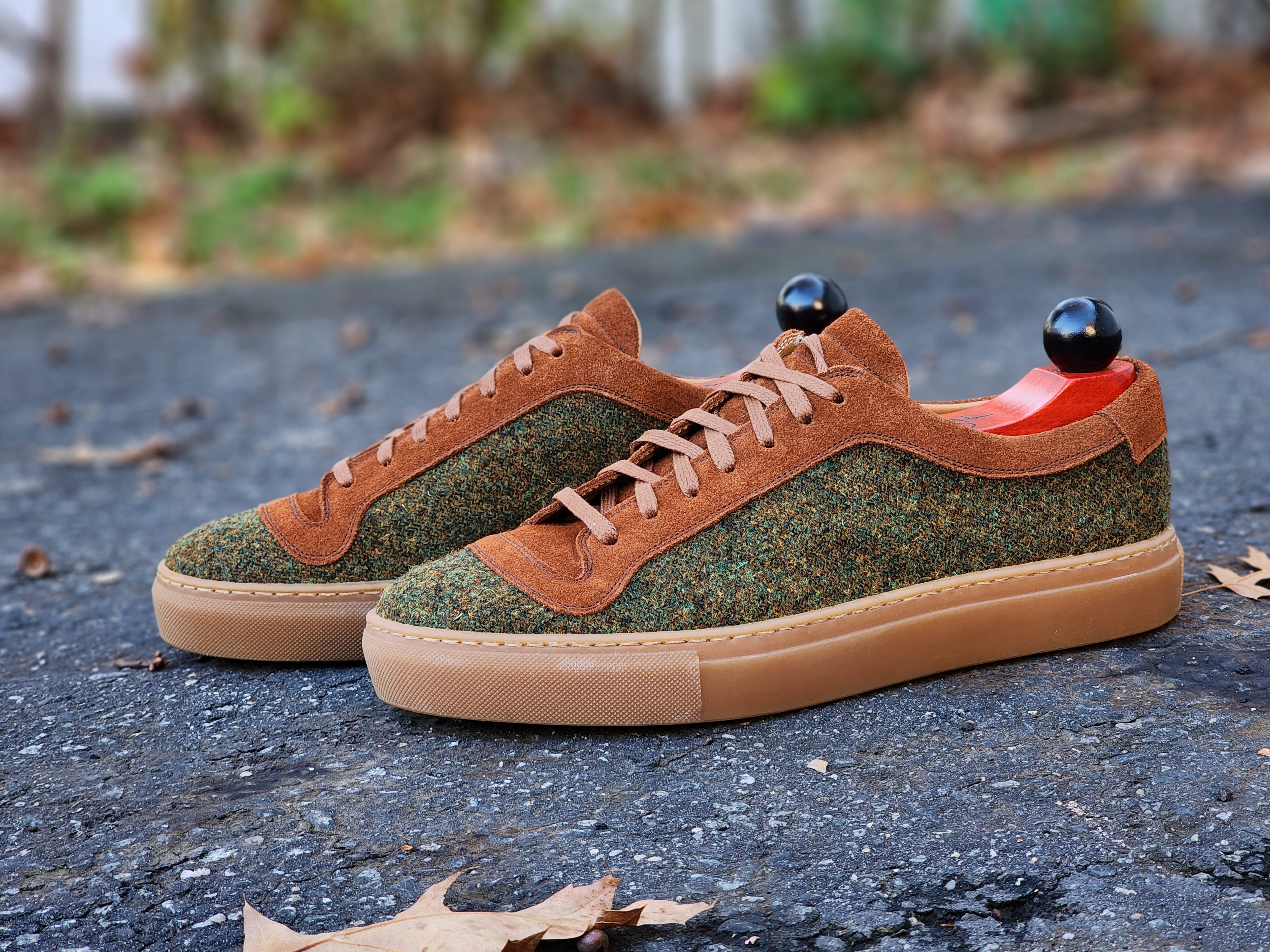 Woodinville - Forest Green Medley Tweed / Cumin Suede